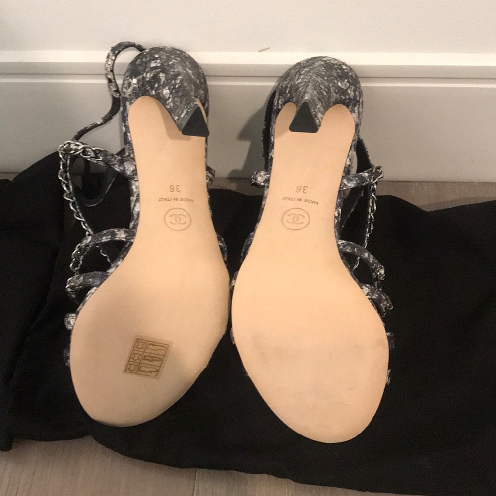 Size 36 Chanel python sandals - Picture 6 of 7